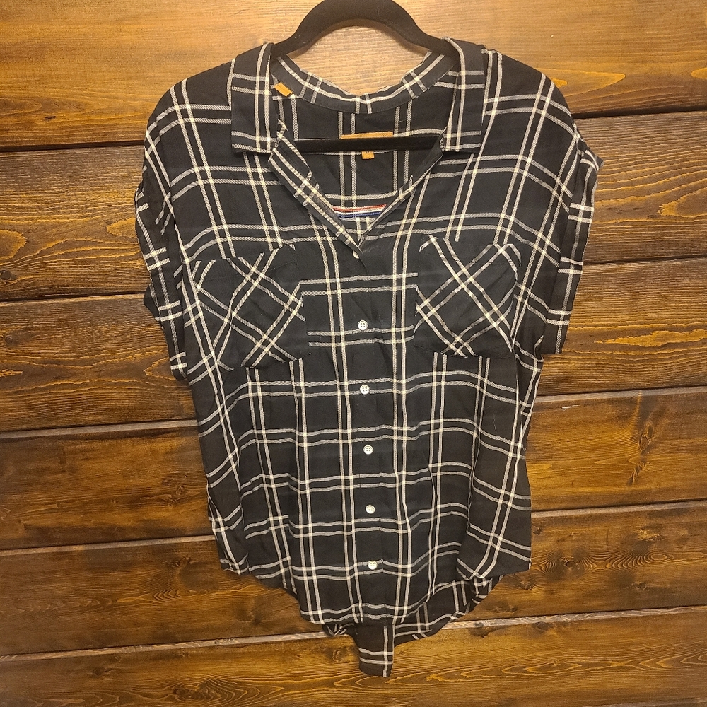 Plaid Short Sleeve Top